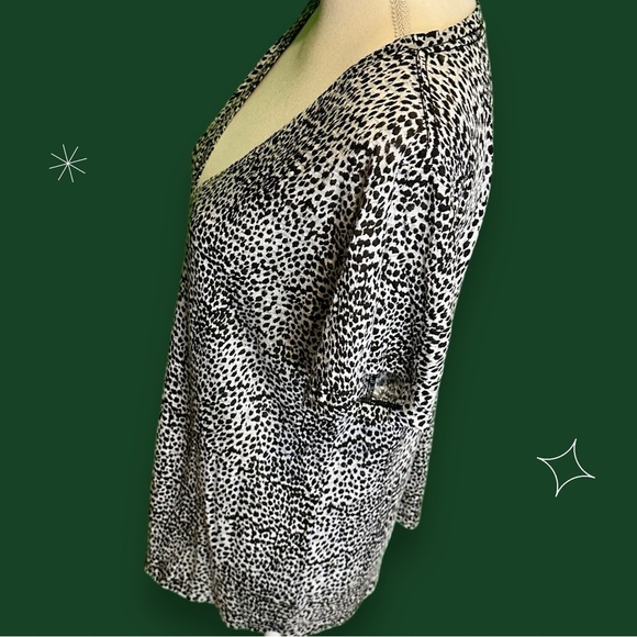 Rails ‘Cara’ Women's Black and White Leopard Print V-Neck Linen-Blend Top Size M - Picture 8 of 16